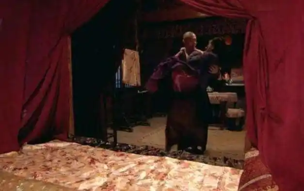 明朝宝莲寺污秽案大量女子被玷污新任县令巧使妙计破案