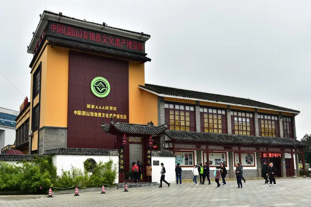 湘潭:韶山非遗园让你了解安化黑茶制作工艺,感受茶与文化的邂逅