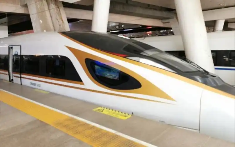 【中国铁路】偶遇cr400bf-5033_哔哩哔哩_bilibili