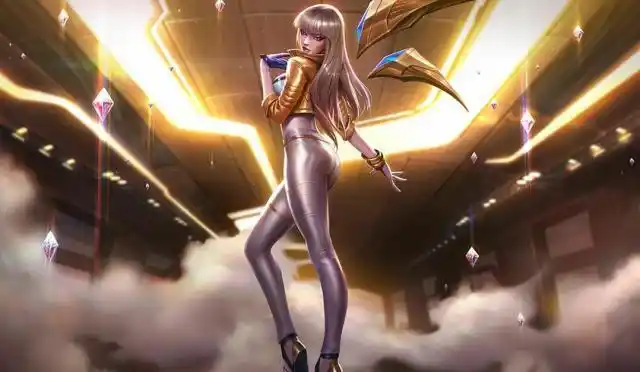 第三受欢迎的女英雄应该是女警,这也是lol宇宙的老牌英雄,在正常投票