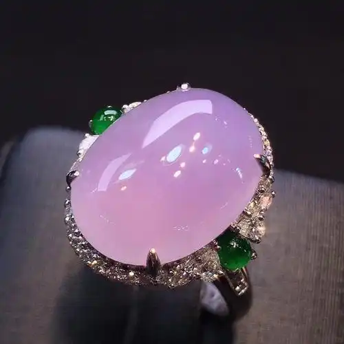 10054600802790商品名称:玉临门冰种紫罗兰翡翠蛋面戒指女 18k金镶嵌