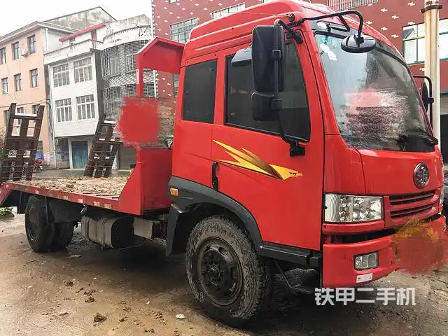 一汽解放6x2拖车