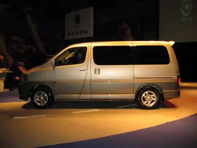 车行天下首页>图片>图片专辑>华晨金杯全新商务多功能车——阁瑞斯>