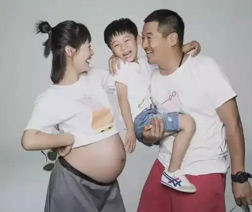 演员,朱家三子天差地别|朱开山|朱亚文|李幼斌|靳东|萨日娜_网易订阅