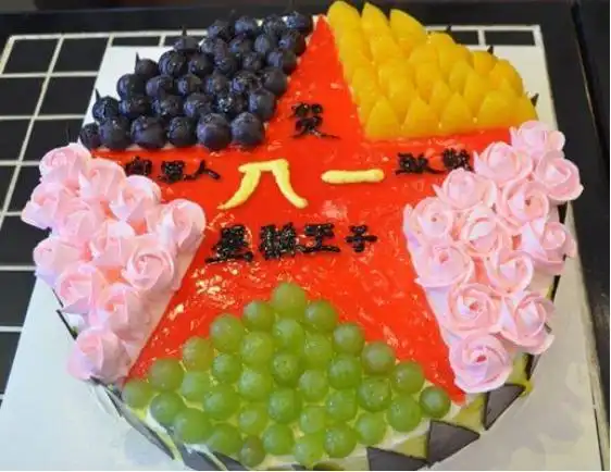 送给军人生日蛋糕图片军人主题蛋糕图片