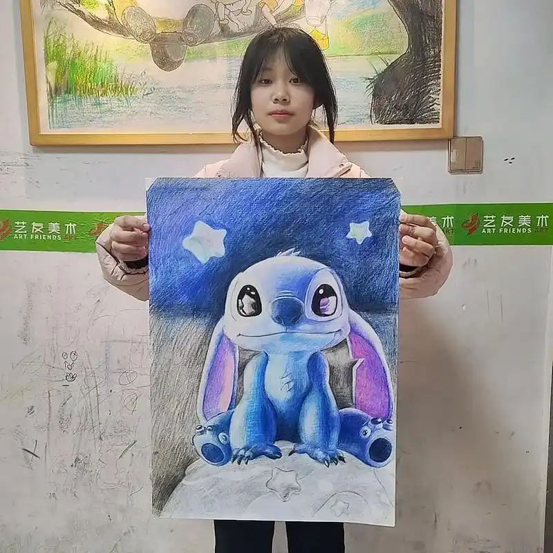 史迪仔.刘语琪同学4开彩铅作品#史迪仔 #画画 #少儿美术  - 抖音