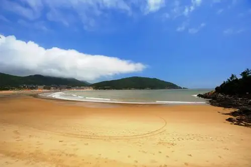 【包楼套餐】来十里金沙,住南沙踏东沙,大快朵颐吃海鲜,来东沙海滩