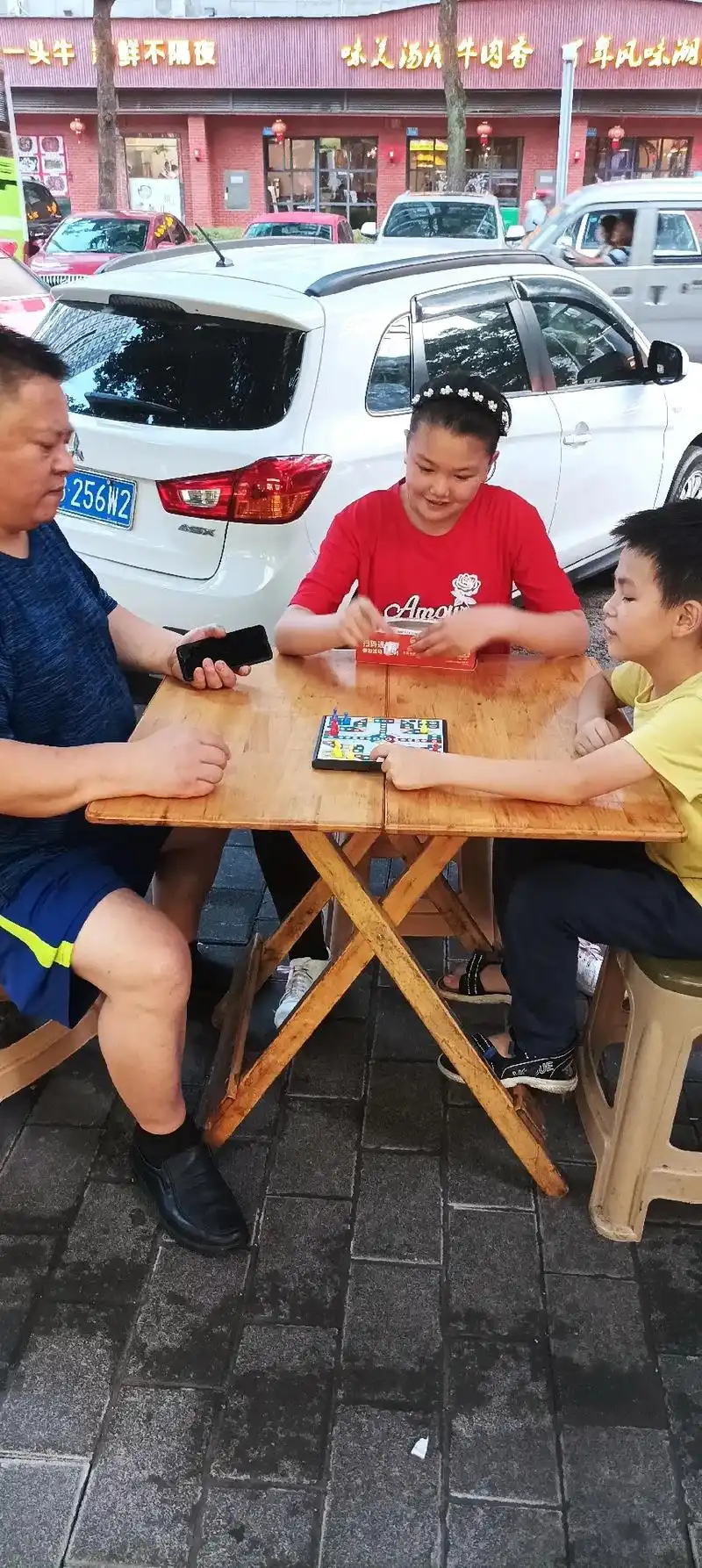 悠闲时光 - 周传英 - 抖音