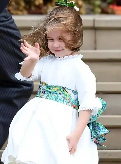 夏洛特公主:王室未来的璀璨明星