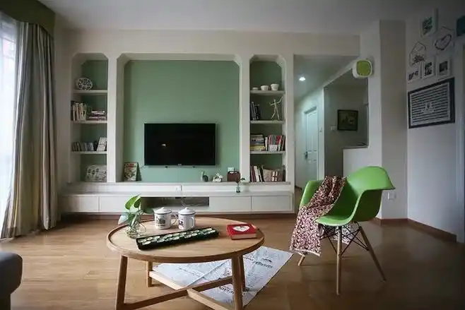 请木工打柜子要注意些什么?护墙板多少钱一 .