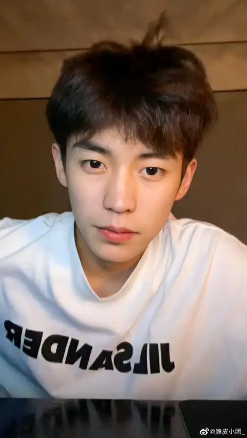 寻找闪光的你##出圈神图大赏##余庆伟