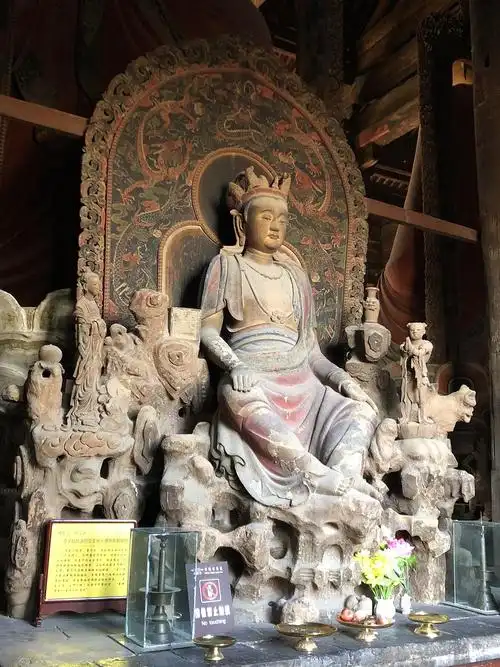 义县乃萧太后故里,奉国寺即其子圣宗为其所建,王家卫的《一代宗师》曾