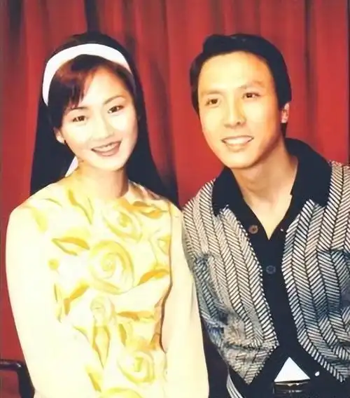 最美凤萍万绮雯迷倒吕颂贤情定甄子丹闪婚嫁给陈十三