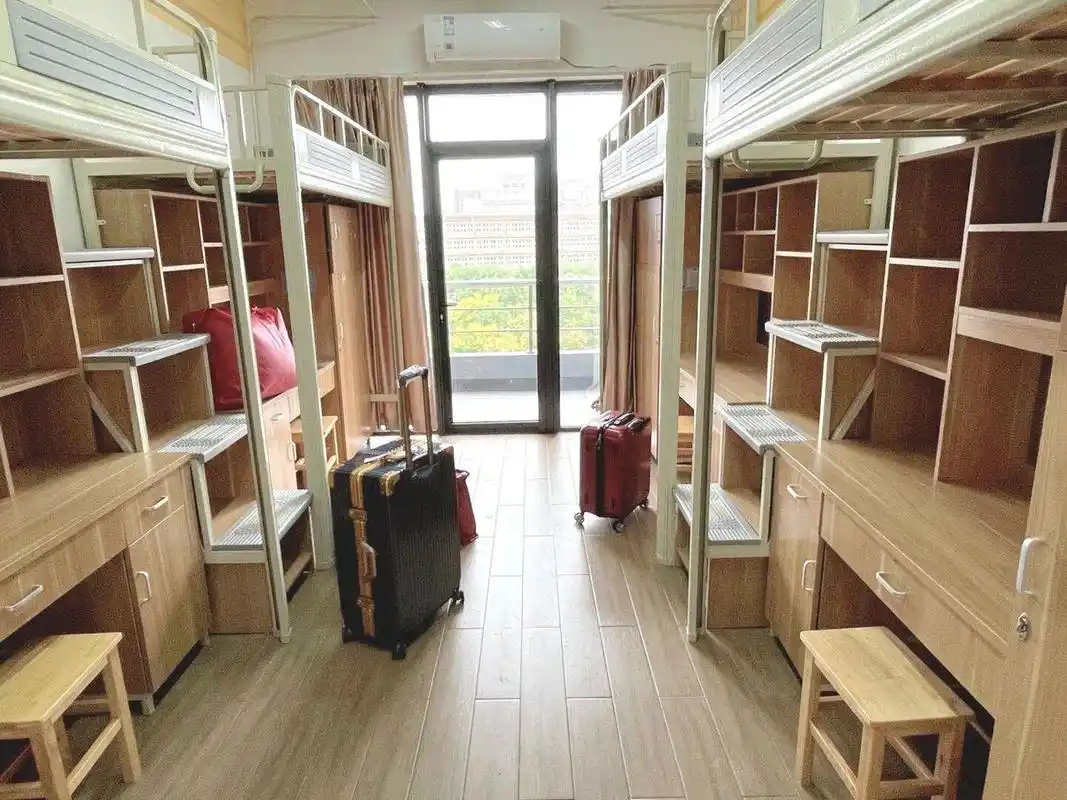 欢迎参观五星级宁大豪华宿舍!