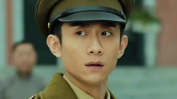 最后的王爷:万年青为大清推王爷,他却一心爱佳人,气得大怒辞官