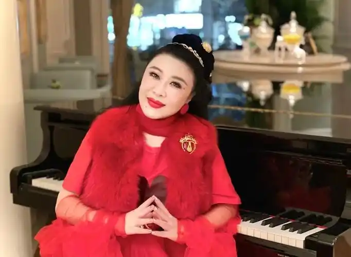 陈蓓蓓亮相央视春节特别节目《农家院里过大年》