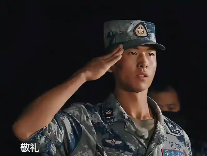 原创真正男子汉班长王威结婚杨幂录视频送祝福6年友情令人羡慕