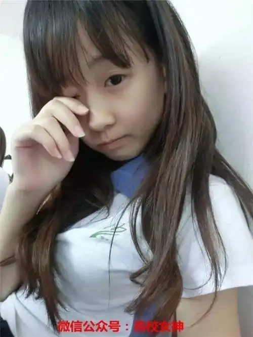 7,余小婷,参加过高校女神#高校魅力女神大赛#的校服女神,1994年7月6日