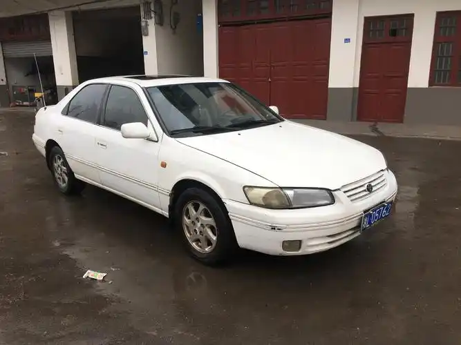 98款丰田佳美2.2整车拆卖