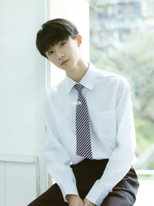 感觉和马嘉祺谈恋爱会很爽,他会在意你每一个微表情和小动作,在你不