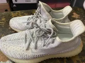 yezzy350灰天使 41.5码 自穿小了点 下过不到10