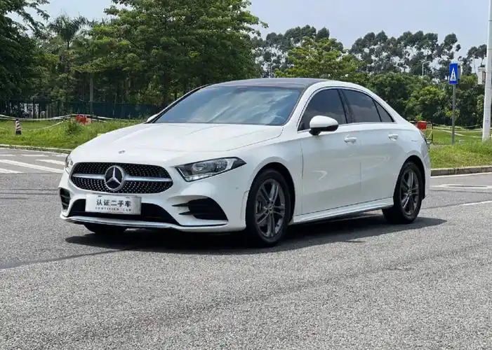 奔驰a180