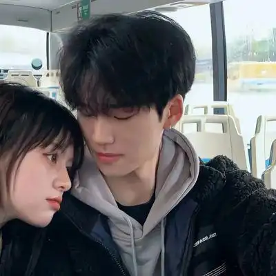 小清新文艺有深度的真人情侣头像 好看唯美的优雅情头图片大全_情侣