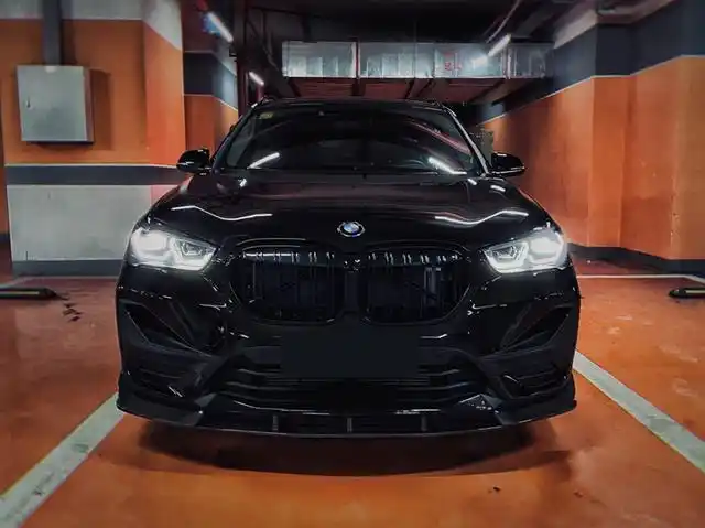 宝马x1-x1轻改,帅气黑武士