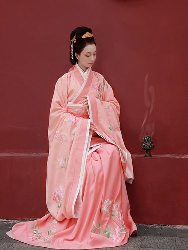 衔泥小筑曲裾汉服女秋染九歌正品原创重工刺绣传统礼服齐腰裙燕昭