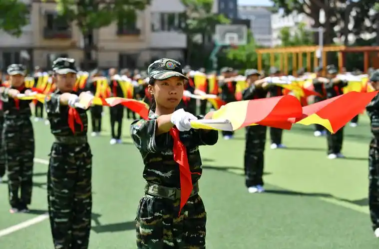 旗语操炫动校园