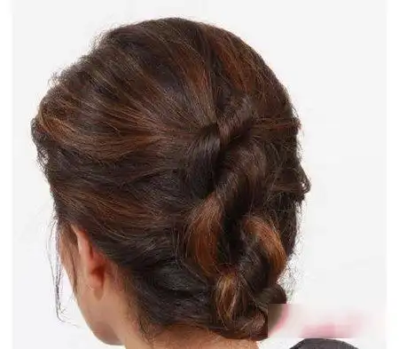 中长发如何盘发