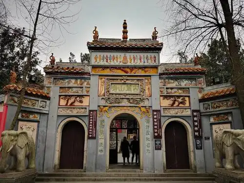 长沙岳麓山腰古麓山寺风貌