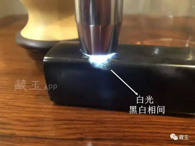 墨玉也有不同,极品墨玉原来是这样的!_银沙_和田玉_料子