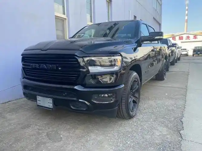 21款道奇公羊1500长脚号运动版国六现车