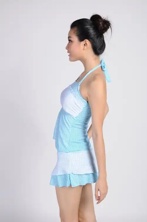 可爱保守分体新款遮肚显瘦沙滩温泉泳装2013新潮小胸聚拢女游泳衣