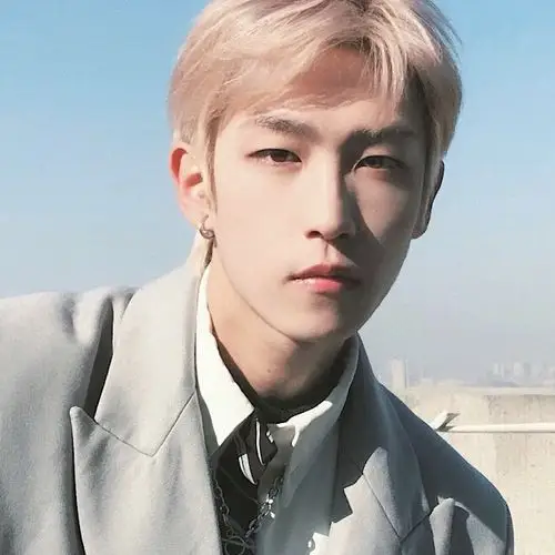 男生头像男头嫩