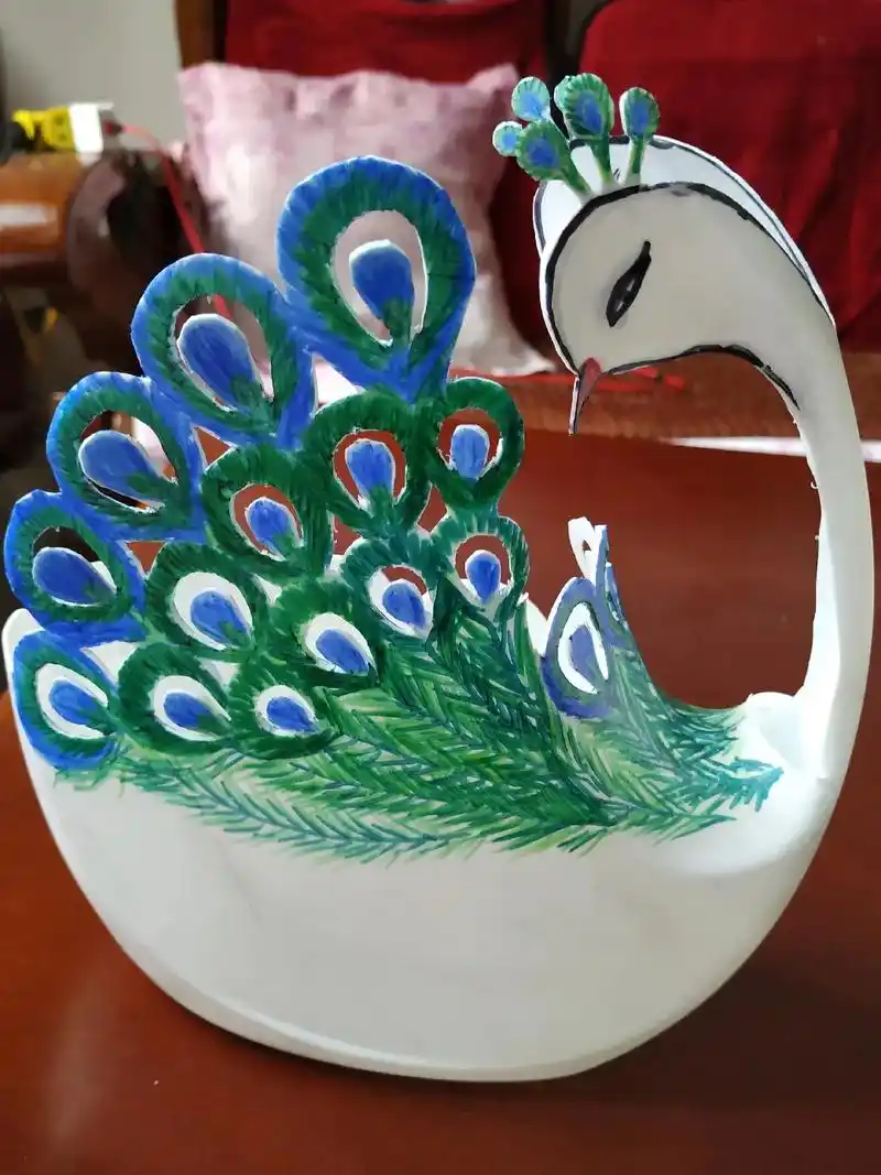 塑料桶改造花盆,由原来的只会简单造型到现在的稍复杂造型,记录 - 抖