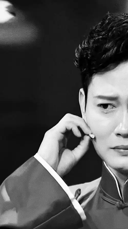 有没有德云社成员很霸气的黑白图片? - 知乎