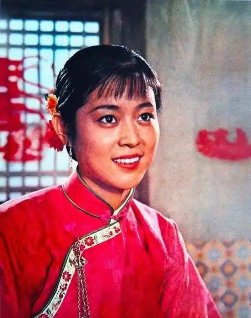 回顾:倪萍感谢陈凯歌不娶之恩,如今她儿子孝顺,丈夫是好男人|陈红