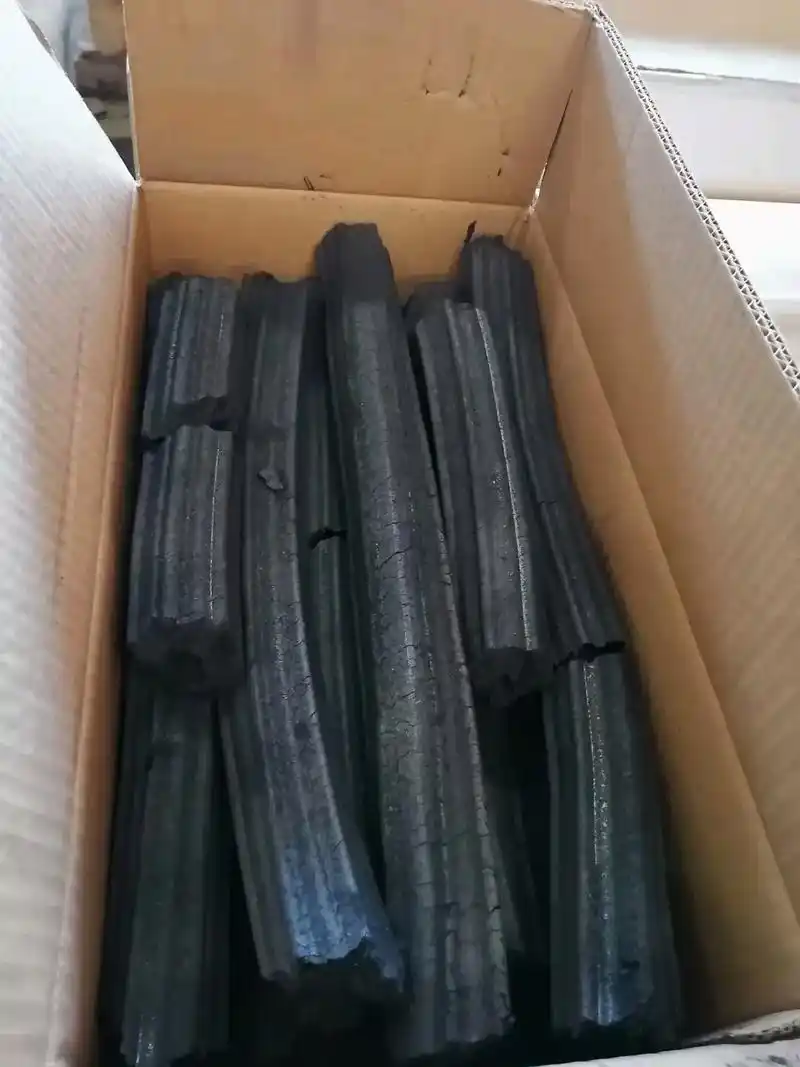 有机制木炭批发零售哦1件35元,一百元三件,天气降温 需要的 - 抖音