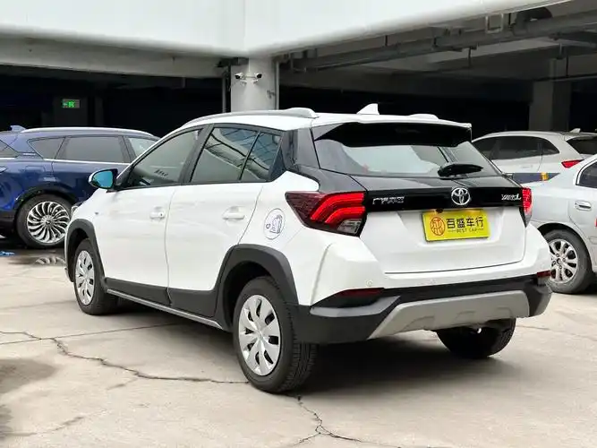 丰田 yaris l 致炫  2021款 致炫x 1.5l cvt领先版图片
