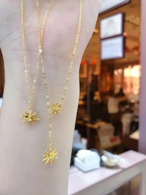 六福珠宝六芒星项链