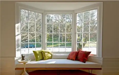 落地飘窗怎样装修1,落地飘窗高度很多人都会顾忌高度会不会影响其后期