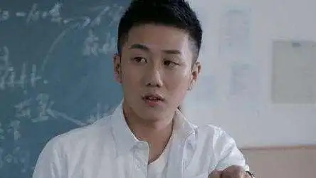 闫妮《少年派》:年少不懂江天昊,妙妙小琪都不懂,中年已成王顶男