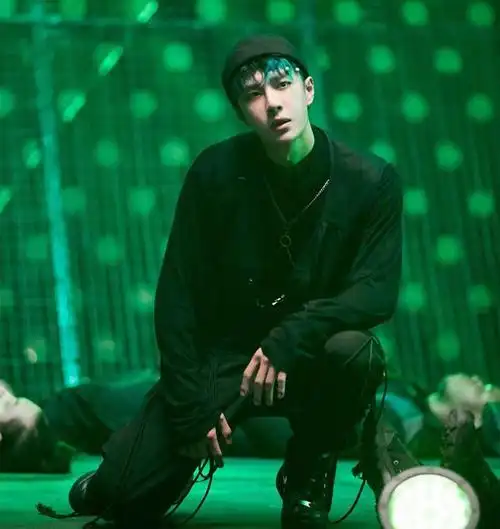 创造101后王一博街舞造型再创巅峰气质太绝了