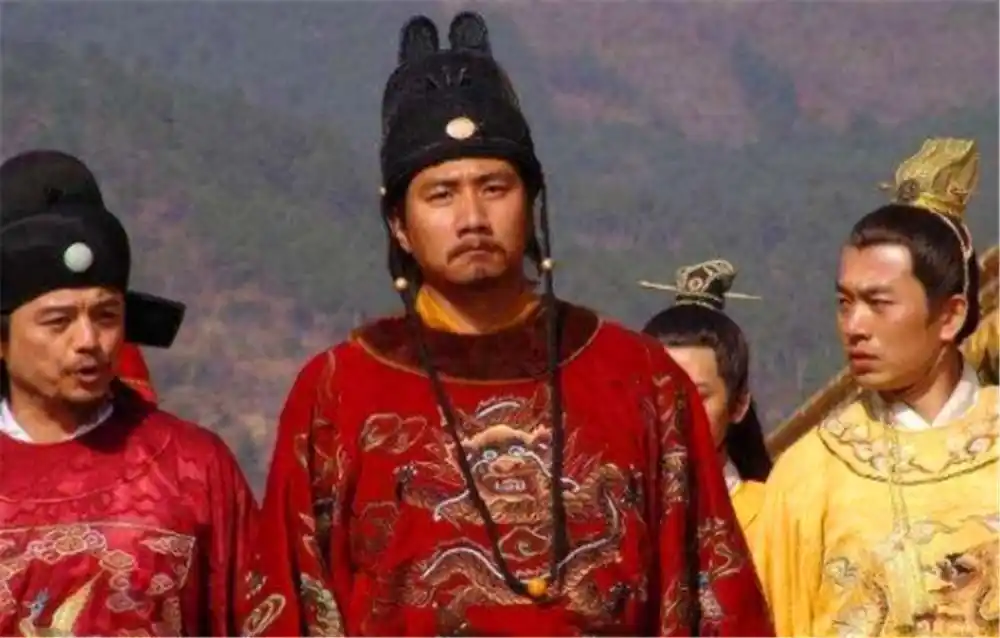 朱元璋真把常遇春老婆大卸八块煮汤吗?常遇春死后为何身穿龙袍?