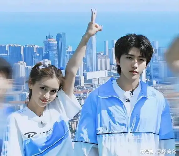 杨颖复出照片曝光! 眼窝凹陷面容凌厉! 与蔡徐坤的关系耐人寻味!