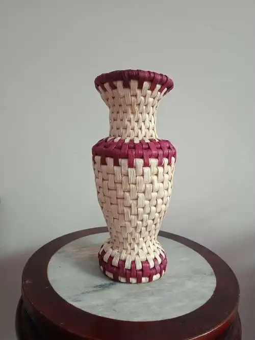 用玉米叶编织生活五彩的路 宋玉宝文/搜集整理