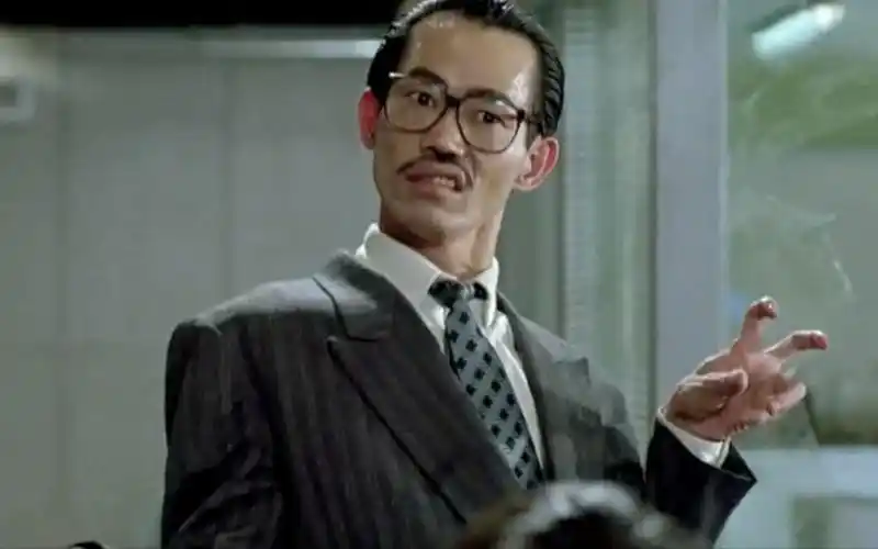 元华这tm才叫西装暴徒我靠包租公你来真的