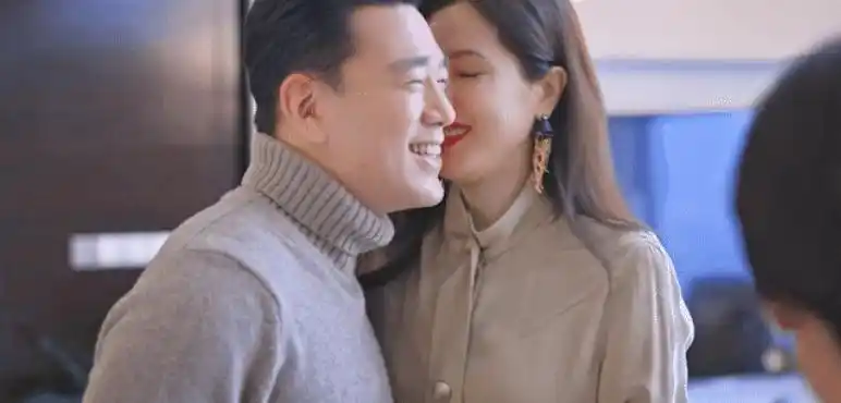 王耀庆靠百变总裁成叔圈顶流和青梅竹马结婚21年零绯闻